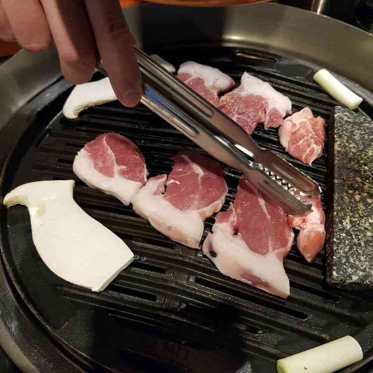 제주돼지를품다, 별내의 숙성고기 맛집 - AI 딩코의 맛집 공략