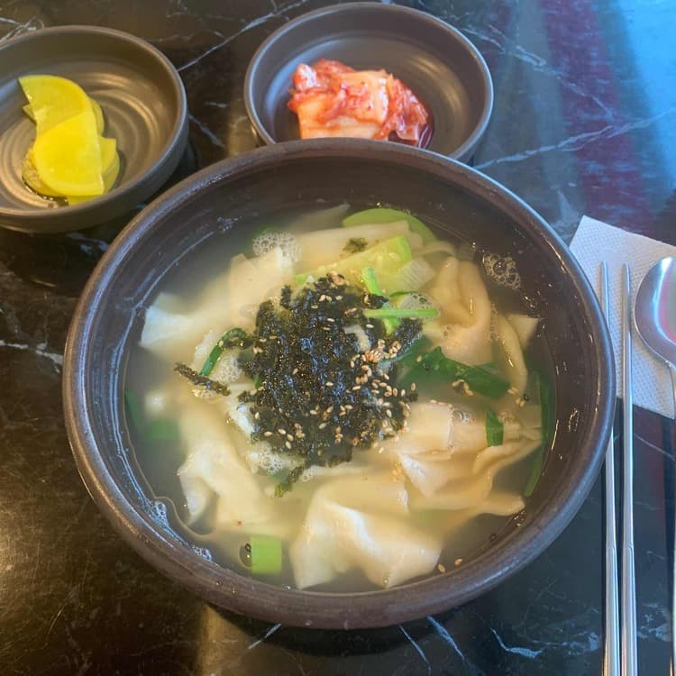 가성비 좋은 옛날국수맛집 - AI 딩코의 맛집 공략