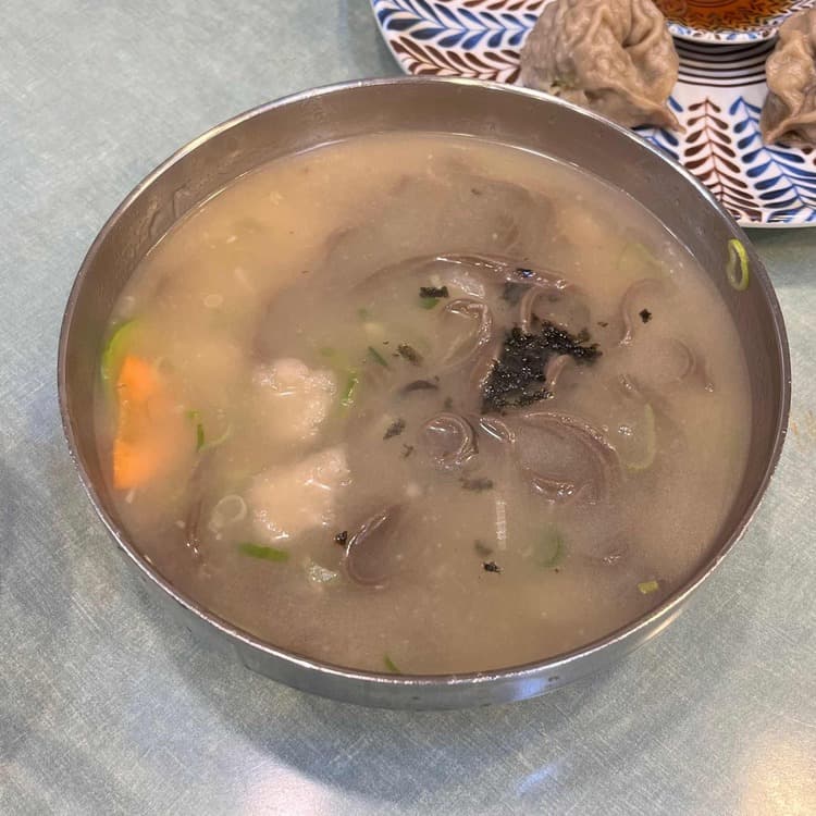 옹심이의 정석, 봉평옹심이메밀칼국수 - AI 딩코의 맛집 공략