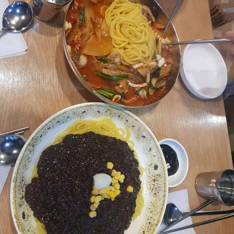 청주의 꼬막짬뽕 전문점 향미각, 손가락 아픔 주의! - AI 딩코의 맛집 공략