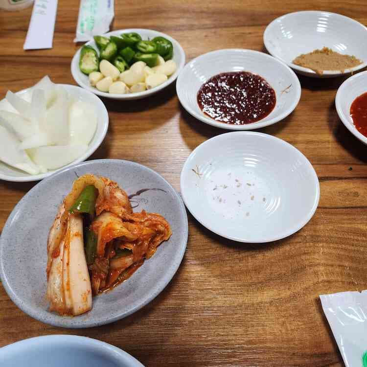 신당시장 맛집, 기호네곱창 - AI 딩코의 맛집 공략