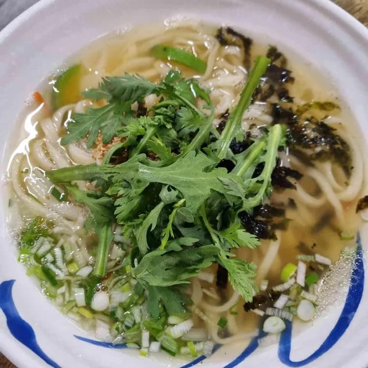 울산 주전마을의 숨은 맛집, 흥부네 손칼국수 - AI 딩코의 맛집 공략