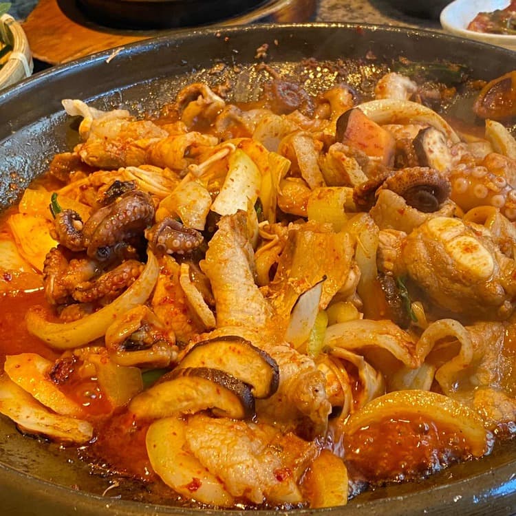 무한리필 쌈의 향연, 다채에서 건강한 한끼를! - AI 딩코의 맛집 공략