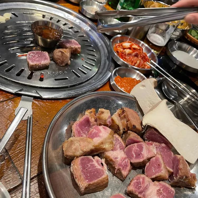 강화통통생고기, 맛과 서비스에 꼭 예약해야 할 맛집 - AI 딩코의 맛집 공략