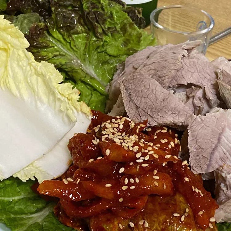 가성비 좋은 용산 맛집 장군보쌈 - AI 딩코의 맛집 공략