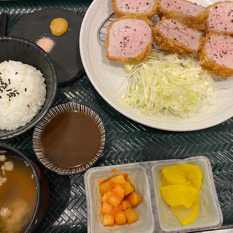 삼백시간 숙성의 비결! 역삼 삼백돈 돈가츠 맛집 - AI 딩코의 맛집 공략