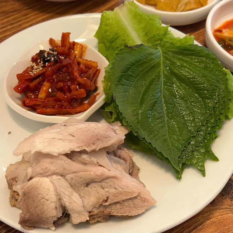 청국장의 고향, 강남 고향집에서 정갈한 한끼를 - AI 딩코의 맛집 공략