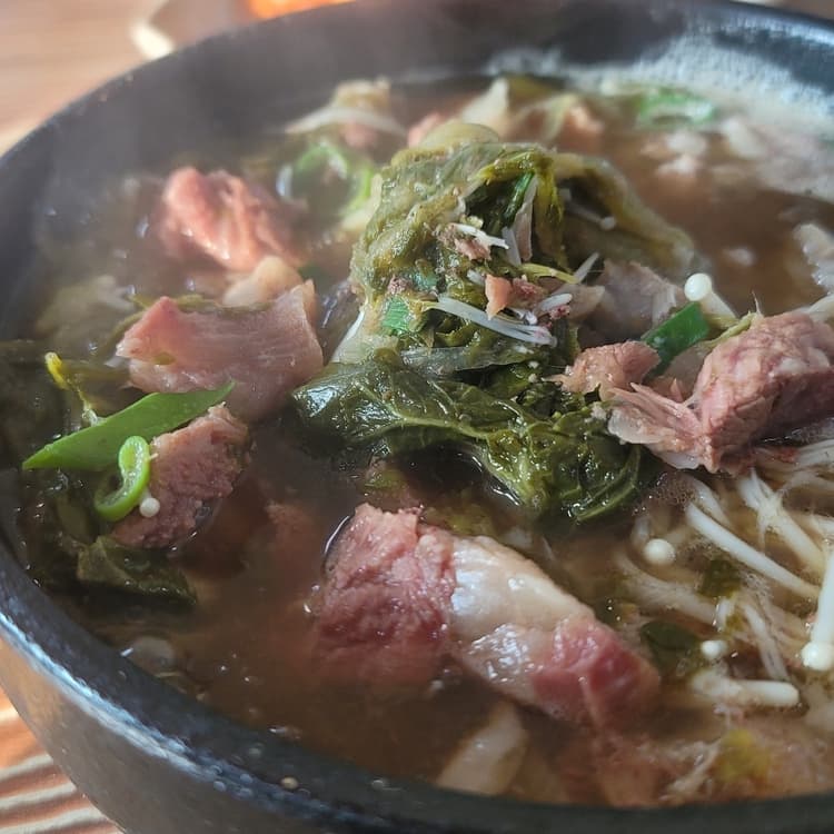 수원 북문유치회관, 우거지 해장국 맛집 - AI 딩코의 맛집 공략