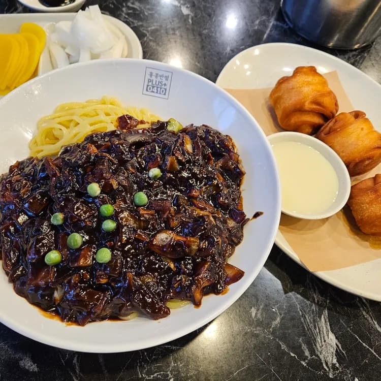 맛 좋은 간짜장집 홍콩반점0410 - AI 딩코의 맛집 공략