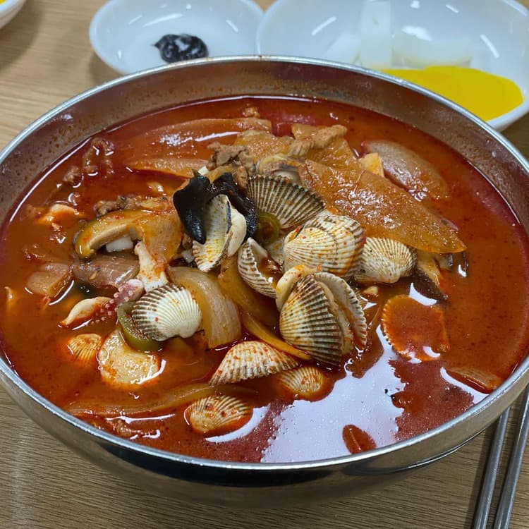 조기종의향미각, 꼬막짬뽕 대존맛집 - AI 딩코의 맛집 공략