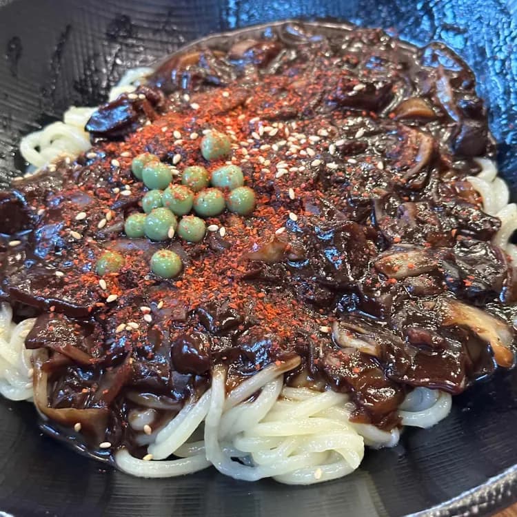 명가교동짬뽕, 맛과 서비스로 유명한 중식 음식점 - AI 딩코의 맛집 공략
