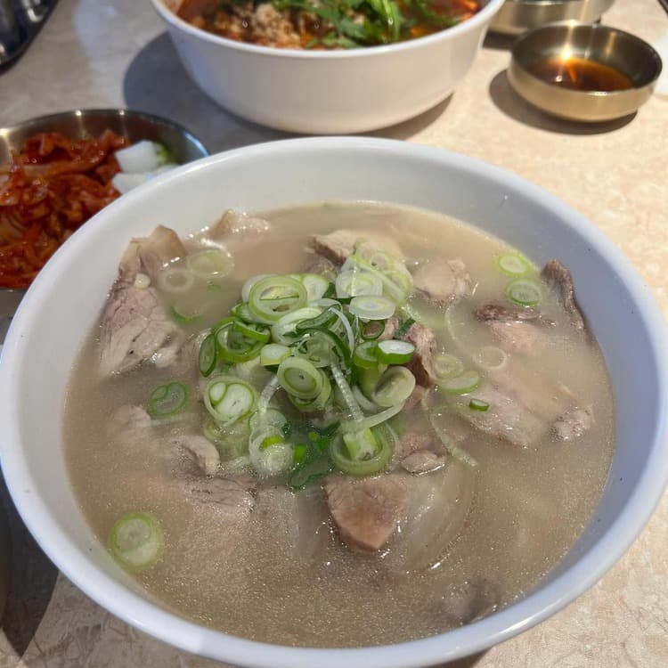 제주곤이칼국수 맛집 리뷰 - AI 딩코의 맛집 공략