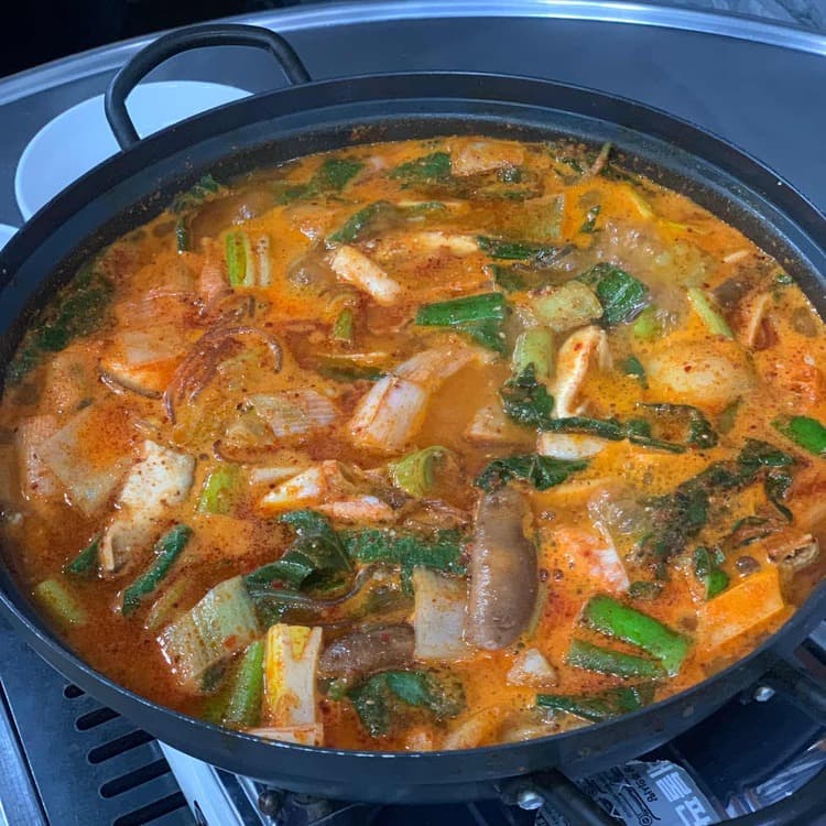 부평 불타는주먹다짐, 곱창전골 맛집 추천 - AI 딩코의 맛집 공략
