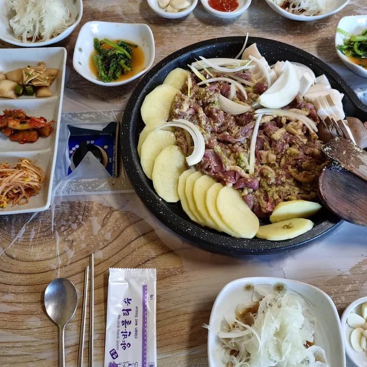 하동 여명가든, 녹차 양념 오리구이 맛집 - AI 딩코의 맛집 공략