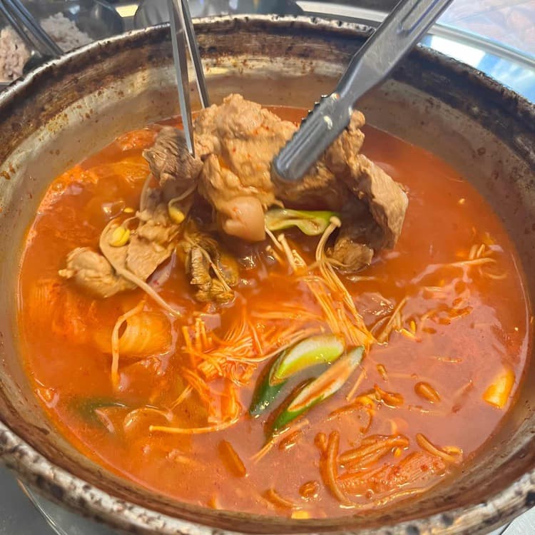 수원 찌개지존 맛집 리뷰 - AI 딩코의 맛집 공략