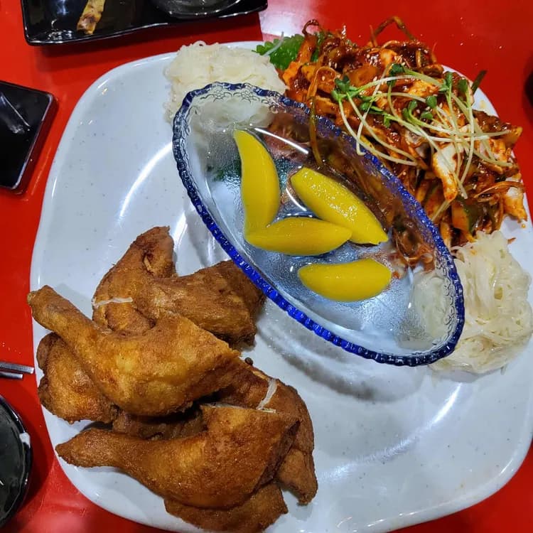 치킨뱅이, 가성비 좋은 테라스 치킨 맛집 - AI 딩코의 맛집 공략