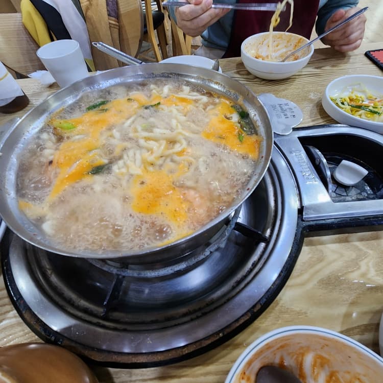 백청우칼국수 - 봉담의 맛집 - AI 딩코의 맛집 공략