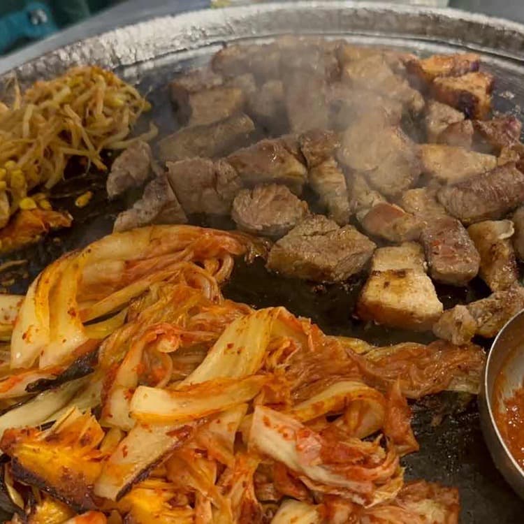 안산 동두천솥뚜껑삼겹살 맛집 - AI 딩코의 맛집 공략