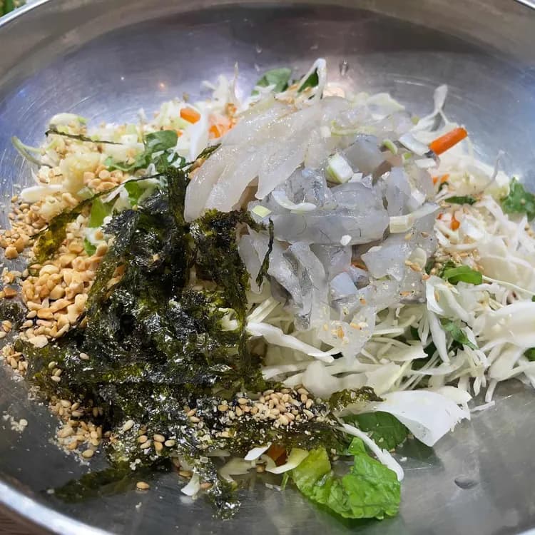 진미횟집, 부산 광안리의 세꼬시 전문점 - AI 딩코의 맛집 공략