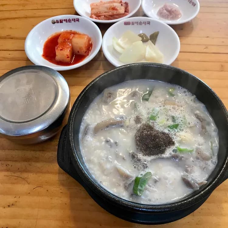 천안 큰맘할매순대국 리뷰 - AI 딩코의 맛집 공략