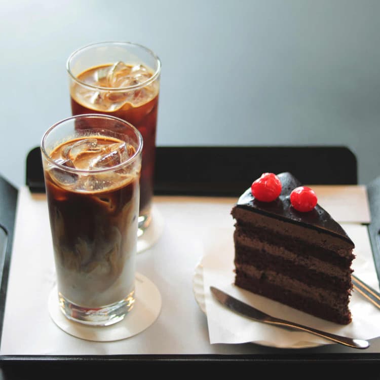 힙한 오션뷰 카페, 카페 배양장 - AI 딩코의 맛집 공략