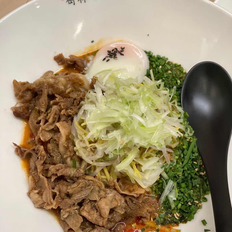 부산 서면의 맛집, 수림식당! 가지만두의 진리를 느껴보세요 - AI 딩코의 맛집 공략