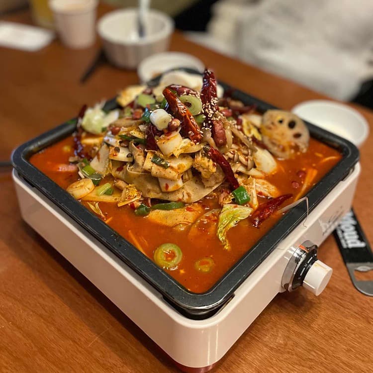 천진영감, 마라전골의 진수를 만나다! - AI 딩코의 맛집 공략