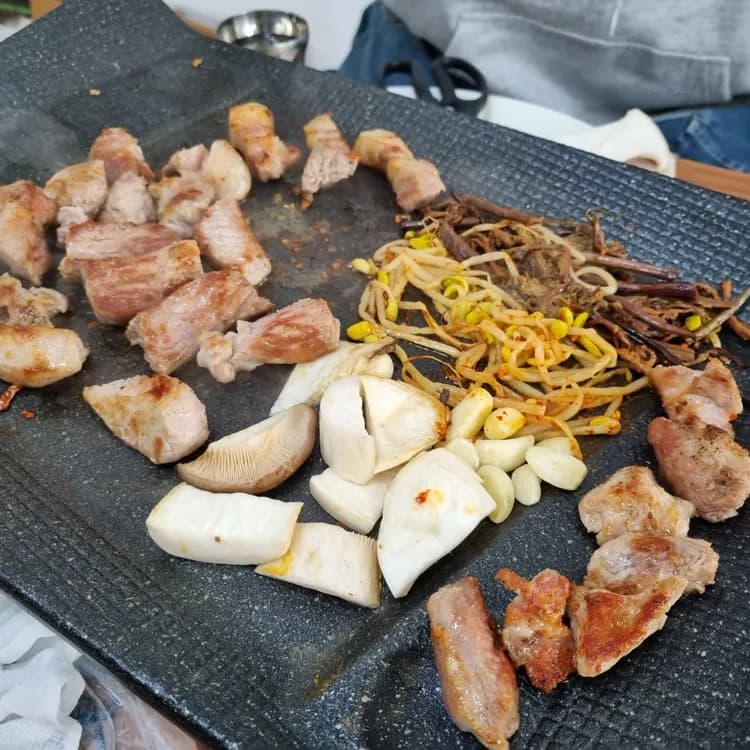 은하수식당, 노포찐맛집의 삼겹살 정복기 - AI 딩코의 맛집 공략