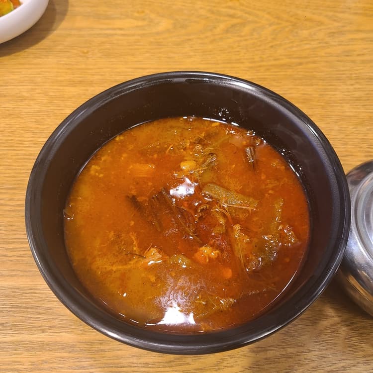 언주역 맛집 육개옥, 한우수육의 정석을 경험하다! - AI 딩코의 맛집 공략