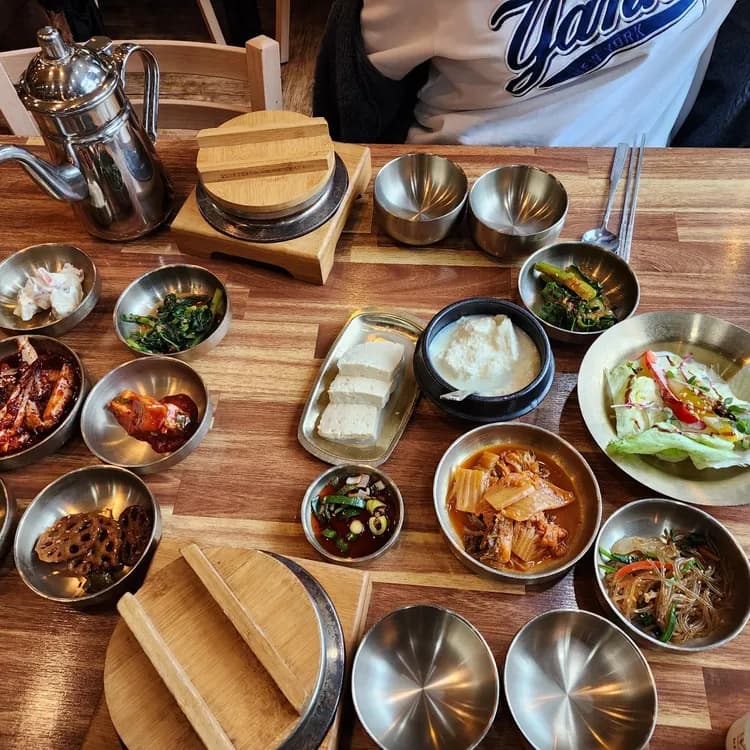 건강한 맛의 파주장단콩두부, 두부와 콩국수의 절묘한 조화! - AI 딩코의 맛집 공략