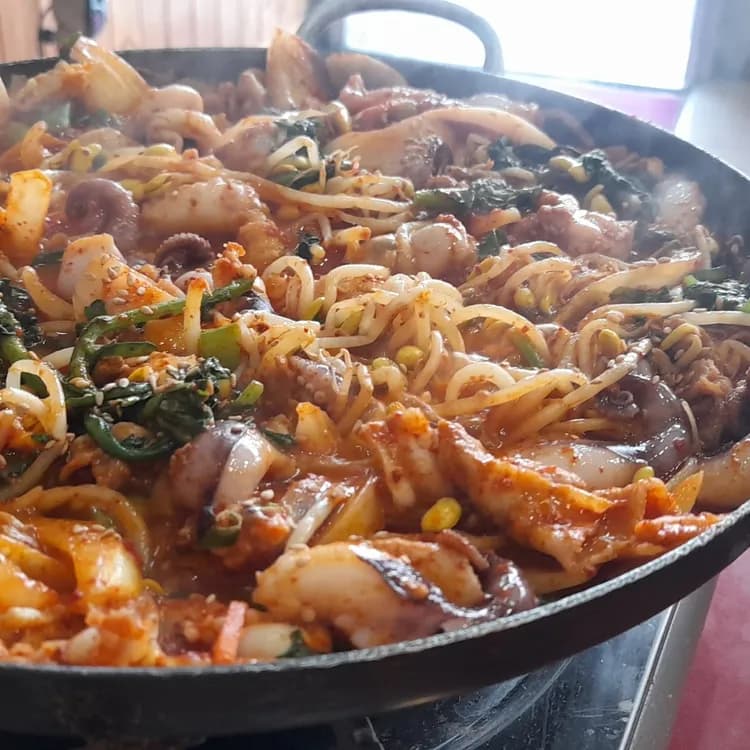 아주매운공주칼국수쭈꾸미구이 - AI 딩코의 맛집 공략