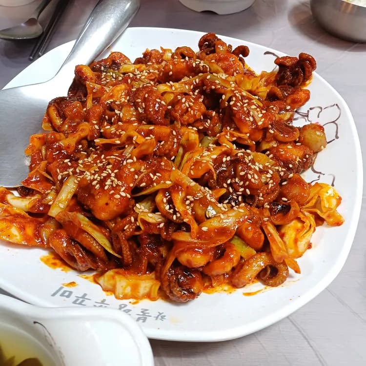 매콤한 쭈꾸미 맛집 불향쭈꾸미 - AI 딩코의 맛집 공략
