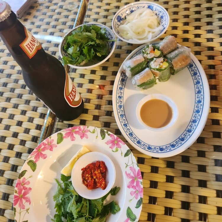 가로수길 베트남 현지 맛집 콴안다오, 쌀국수의 진수를 만나다! - AI 딩코의 맛집 공략