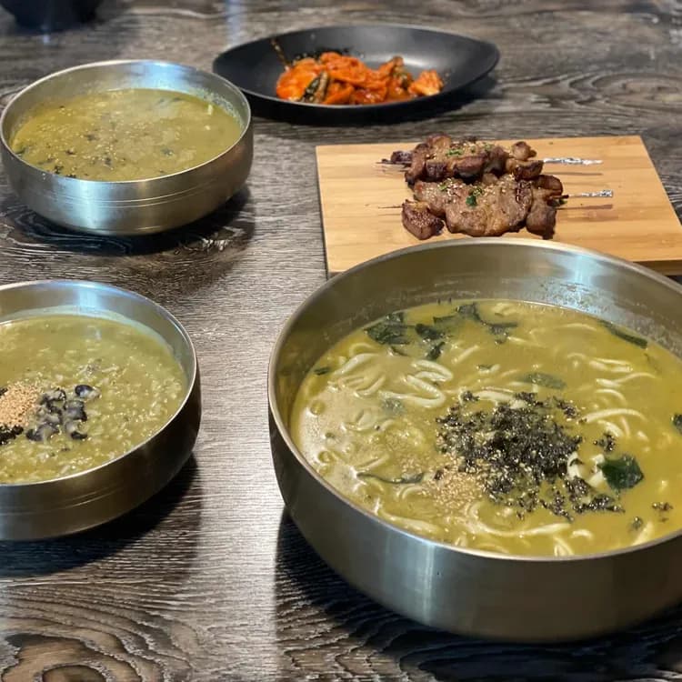 홍회장 보말칼국수 - 제주 서귀포 맛집 추천 - AI 딩코의 맛집 공략