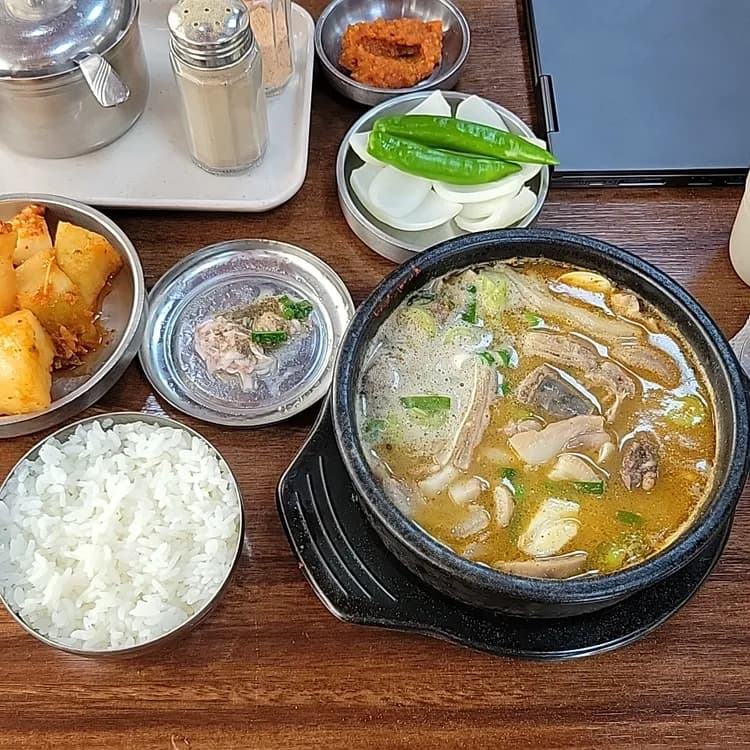 한국순대: 24시간 순대국 맛집 - AI 딩코의 맛집 공략