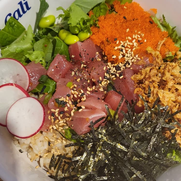 하와이 분위기의 건강한 포케 맛집, 슬로우캘리 - AI 딩코의 맛집 공략