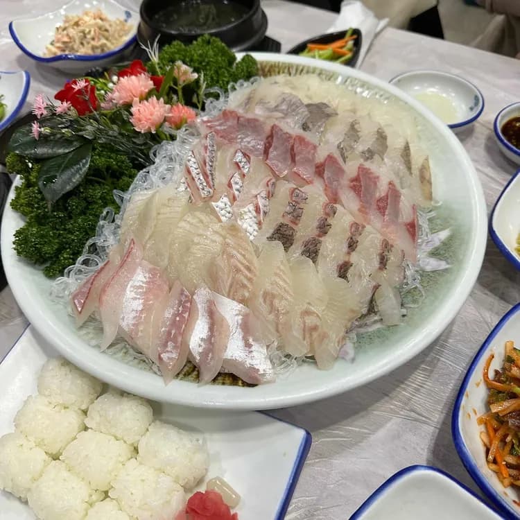 부산 수영구 자갈치횟집 - AI 딩코의 맛집 공략