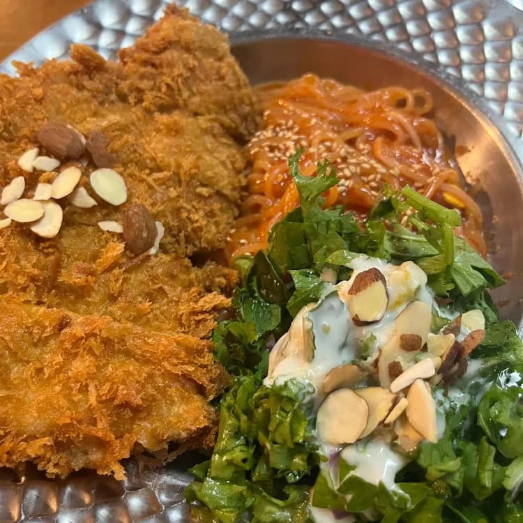 제주산 돼지로 만든 문래동돈까스의 매력 - AI 딩코의 맛집 공략