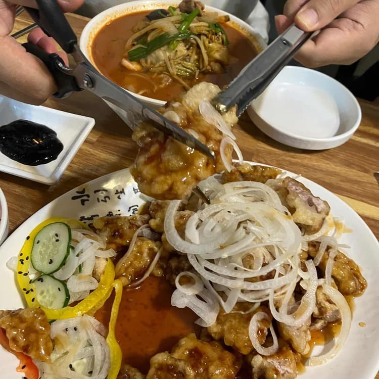 낭만이 가득한 제천의 맛집 낭만짜장 - AI 딩코의 맛집 공략