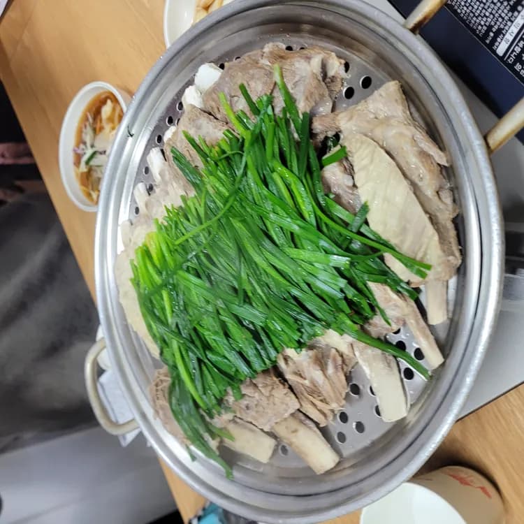 예약 필수! 콜키지 프리의 양고기 맛집 운봉산장 - AI 딩코의 맛집 공략