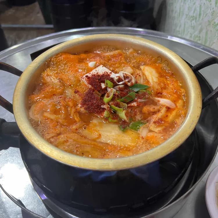 김동진장호왕곱창: 짤라와 김치찌개 조합 맛집 - AI 딩코의 맛집 공략
