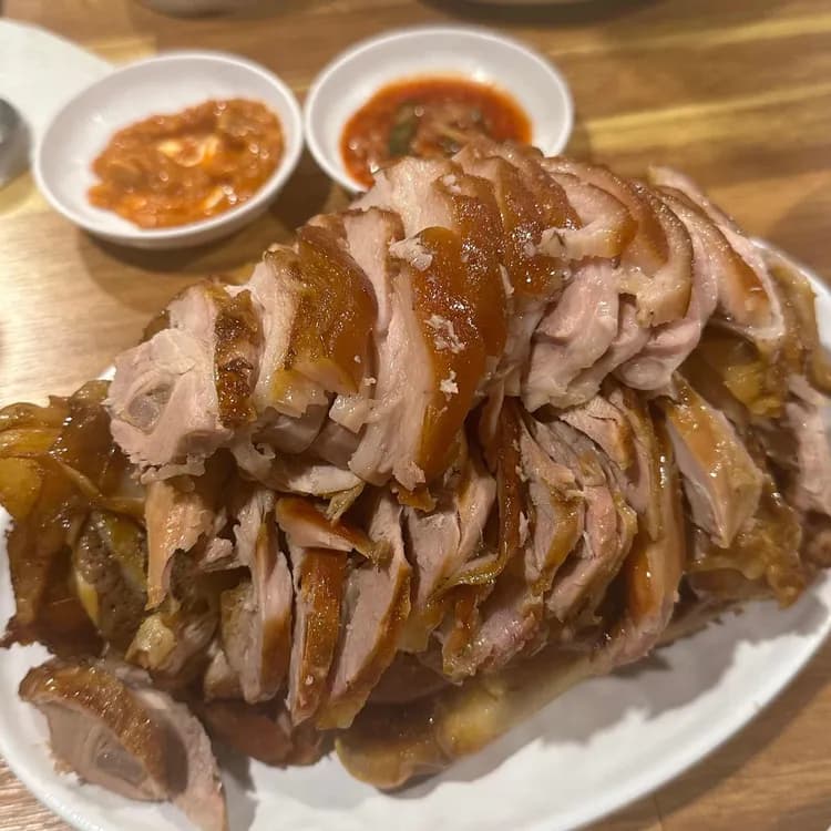 족발속으로 맛집 리뷰 - AI 딩코의 맛집 공략