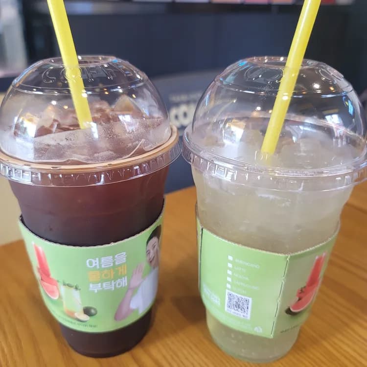 컴포즈커피 평가 사진