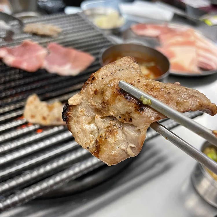 금호 모소리: 고기 맛 최고, 분위기 좋은 맛집 - AI 딩코의 맛집 공략