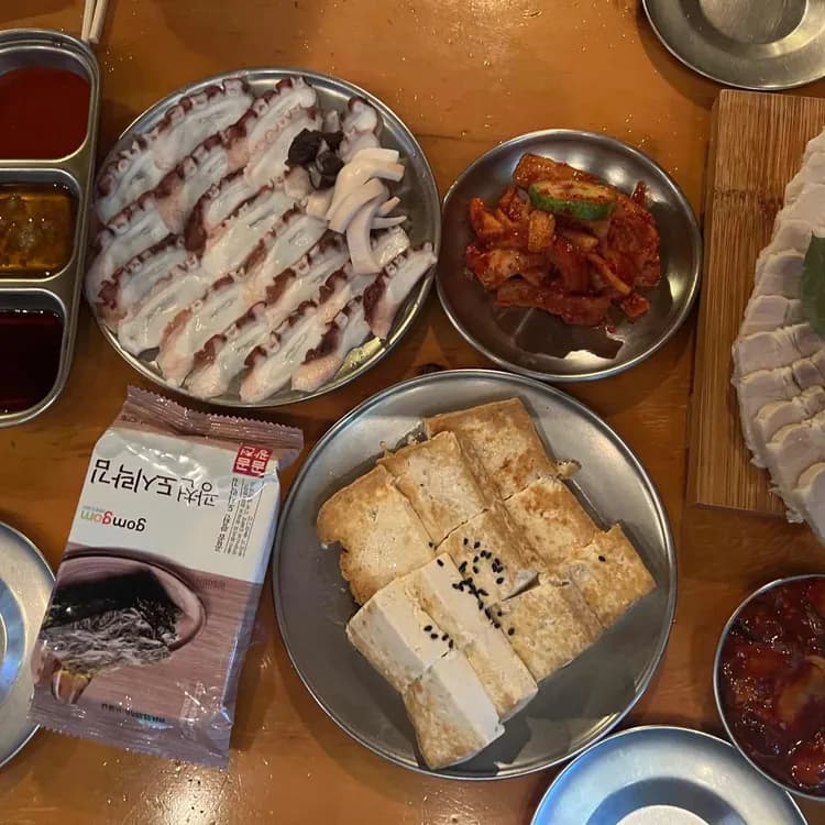 가로수길 맛집 문어집 2호점 - AI 딩코의 맛집 공략