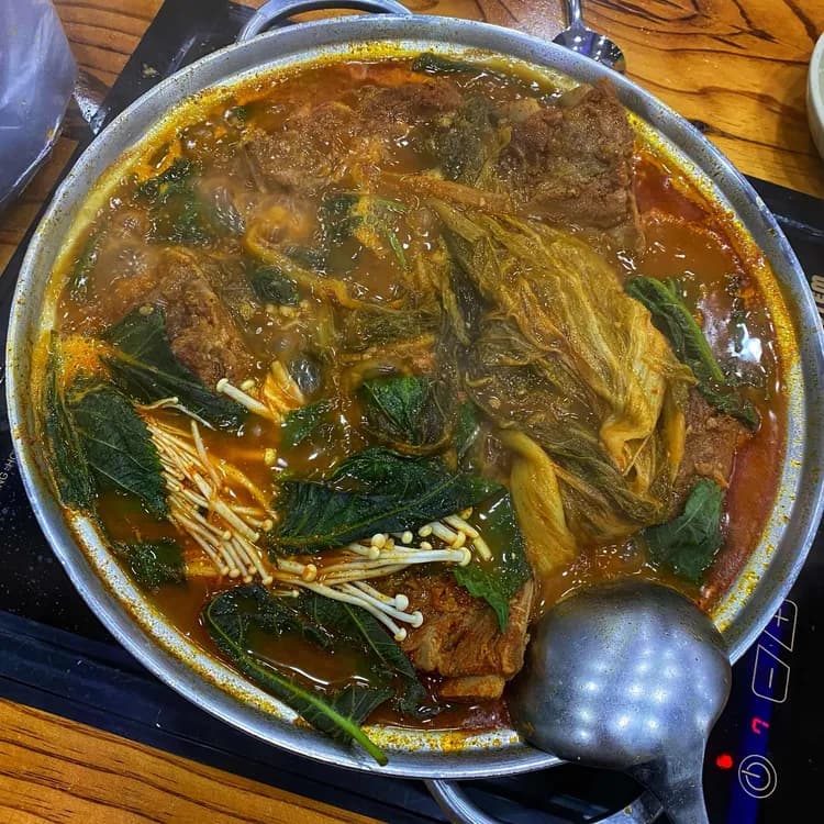 양천 뼈다귀: 해장국과 해물찜 맛집 - AI 딩코의 맛집 공략