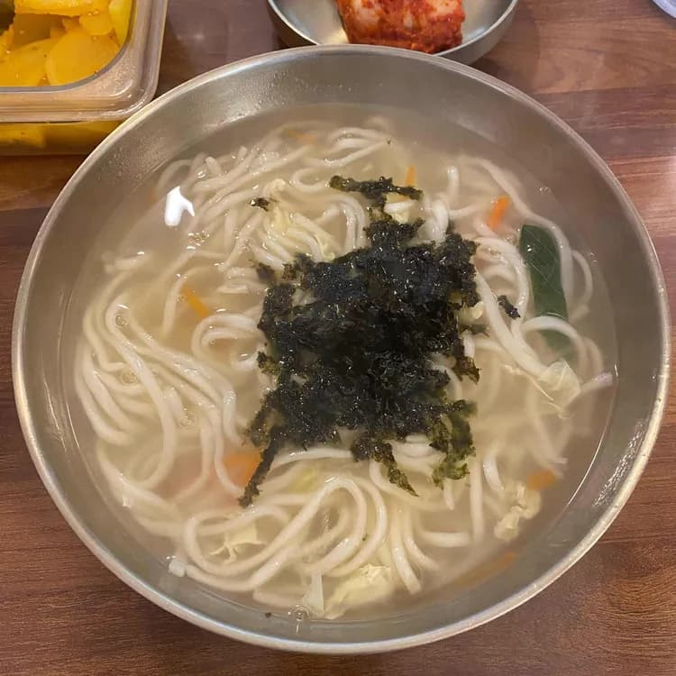 역삼 방아다리 칼국수 전문점 리뷰 - AI 딩코의 맛집 공략