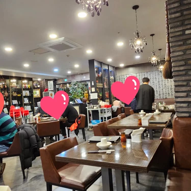 망포역 인근 중식 맛집, 금화루의 매력에 푹 빠지다! - AI 딩코의 맛집 공략