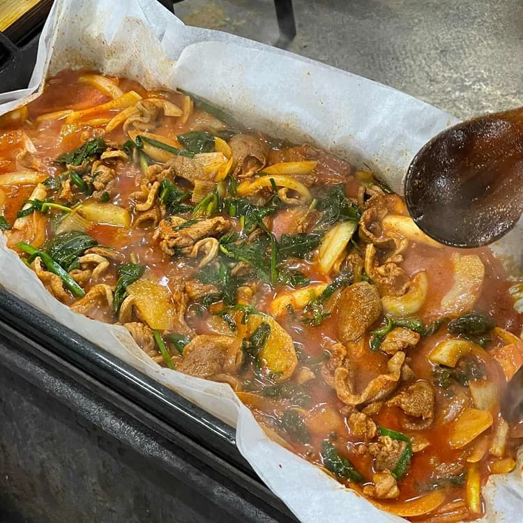논두렁 아날로그 아재 감성의 오리주물럭 맛집, 초원오리농장 - AI 딩코의 맛집 공략