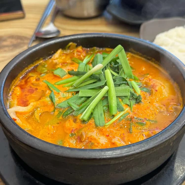 고향옥 얼큰순대국, 미사에서 찾은 순대의 진수! - AI 딩코의 맛집 공략